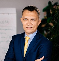 Дмитрий Левин